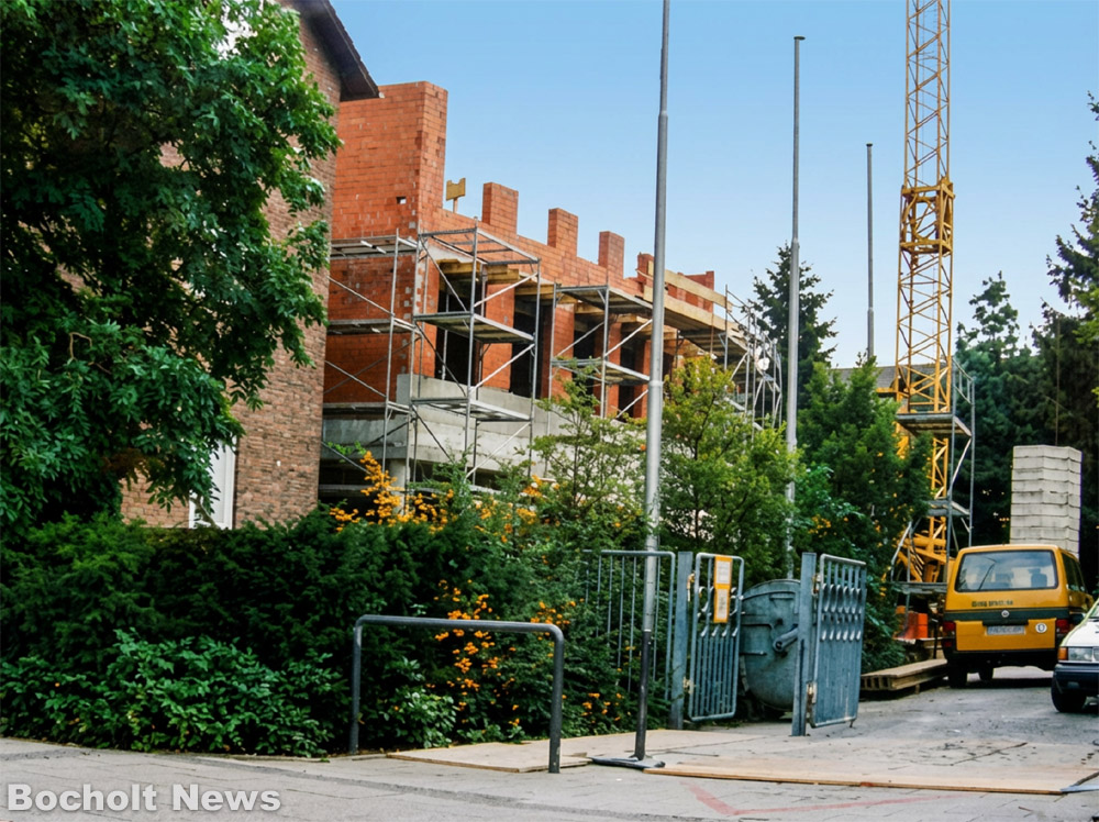 ERWEITERUNGSBAU DER DIEPENBROCKSCHULE AM BUSSBAHNHOF