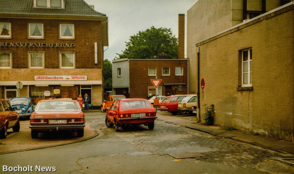 HAENCHEN WILLI UND CRISüINUSPLATZ IN DEN 80ER JAHREN