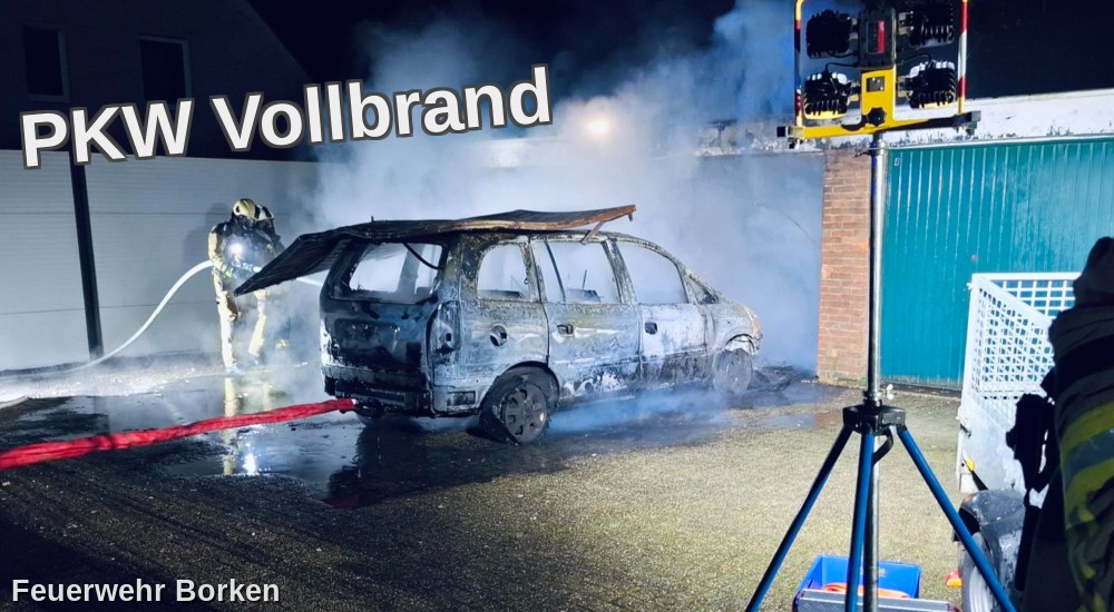 PKW brennt in Garage - Silvesterbilanz der Feuerwehr Borken