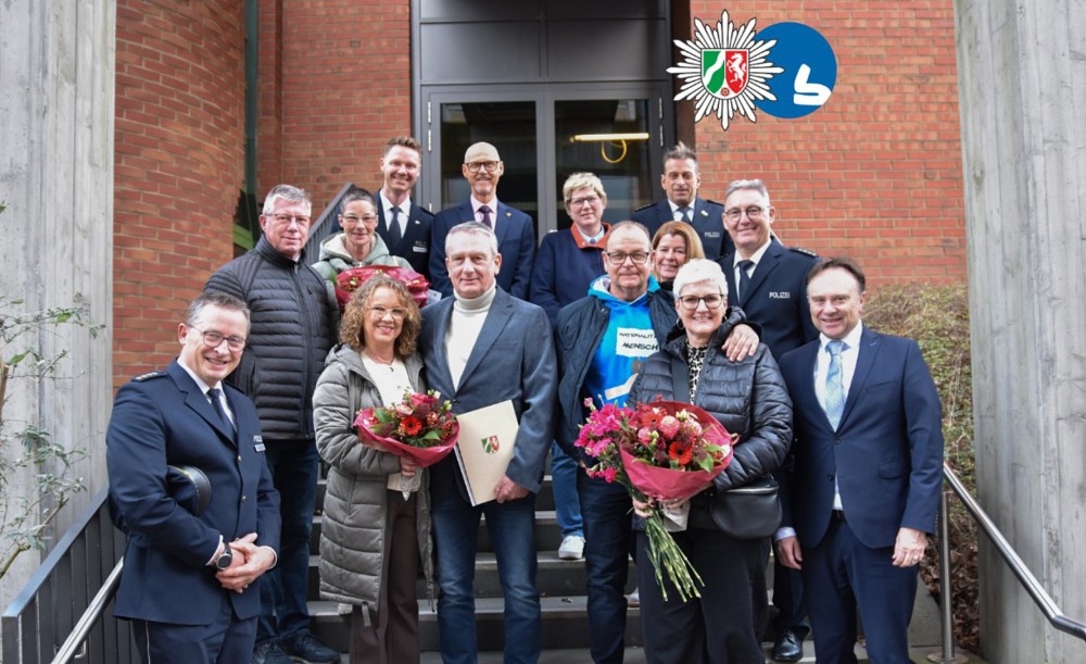 Poleibeamte In Den Ruhestand Verabschiedet