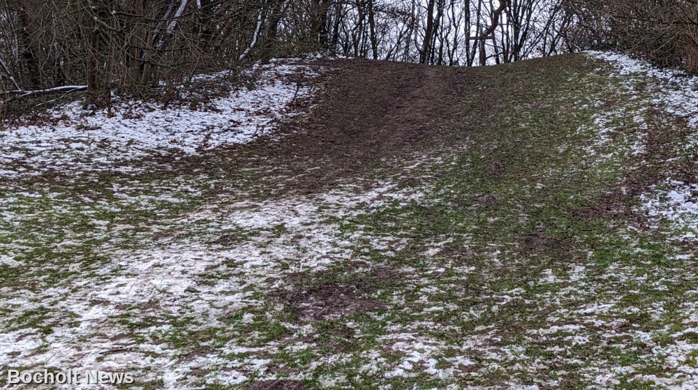 Schlittenfahren Am Rodelberg Note Ungenuegend
