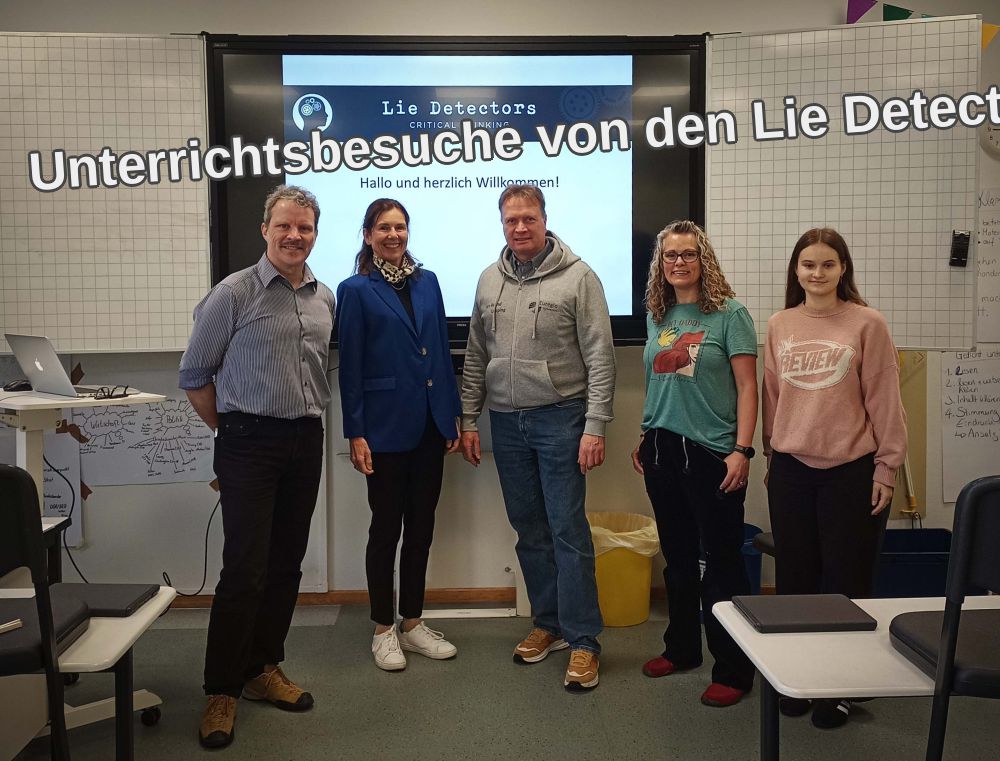 Unterrichtsbesuche von den Lie Detectors am EuregioGymnasium