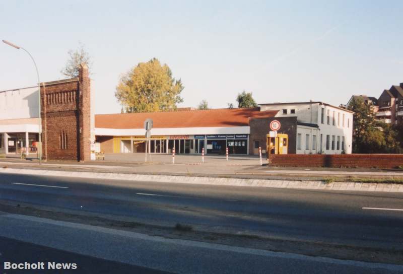 GELAENDE DER SHOPPING ARKADEN IN DEN 80ER JAHREN FOTO 5 KLEINE LADENGESCHAEFTE