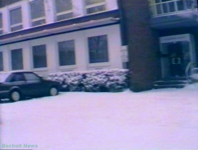 HISTORISCHES FOTO AUS BOCHOLT IM JAHR 1988 HERZOGSTRASSE IM WINTER ANSICHT 2