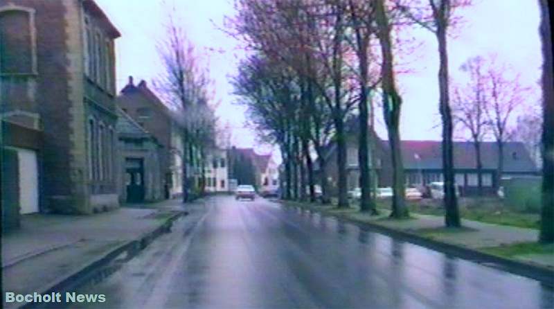 HISTORISCHES FOTO AUS BOCHOLT IM JAHR 1988 HOHENZOLLERNSTRASSE NOCH MIT BAULUECKEN