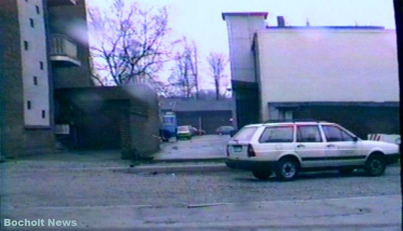 HISTORISCHES FOTO AUS BOCHOLT IM JAHR 1988 KREUZSTRASSE MIT BLICK AUF HEUTIGEN SUBWAY PARKPLATZ