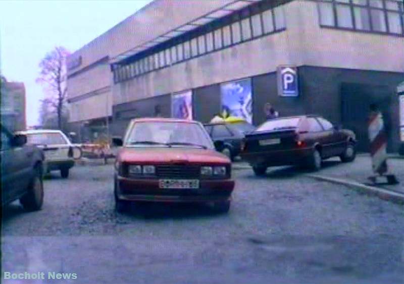 HISTORISCHES FOTO AUS BOCHOLT IM JAHR 1988 KREUZSTRASSE VOR KARSTADT ANSICHT 5