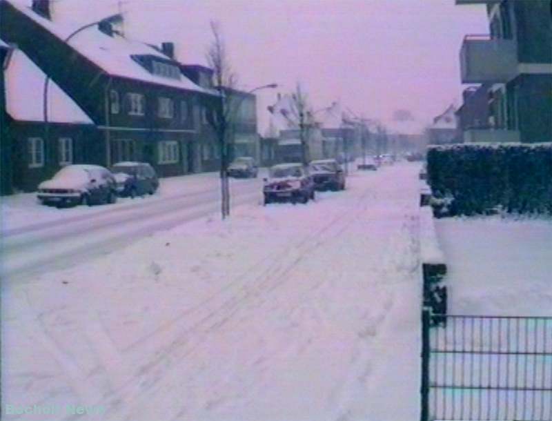 HISTORISCHES FOTO AUS BOCHOLT IM JAHR 1988 BLUECHERSTRASSE IM WINTER ANSICHT 5