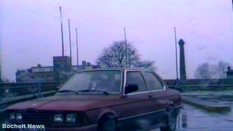 HISTORISCHES FOTO AUS BOCHOLT IM JAHR 1988 AUF DEM OBERSTEN PARKDECK VON KARSTADT ANSICHT 14