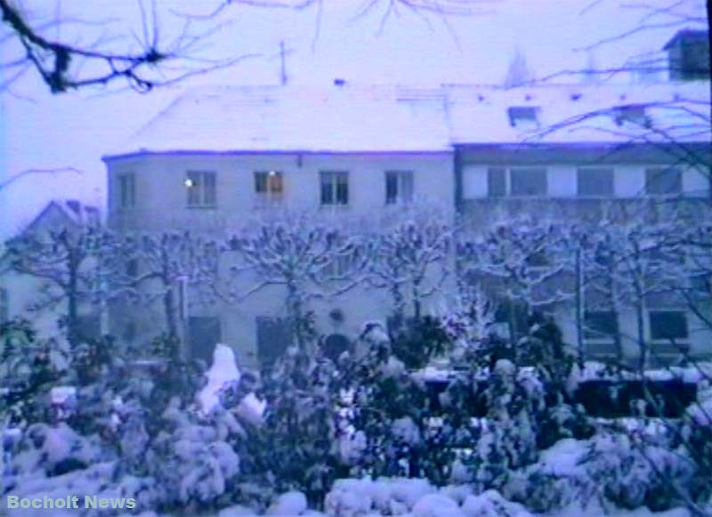 HISTORISCHES FOTO AUS BOCHOLT IM JAHR 1988 BENOELKENPLATZ IM WINTER ANSICHT 4