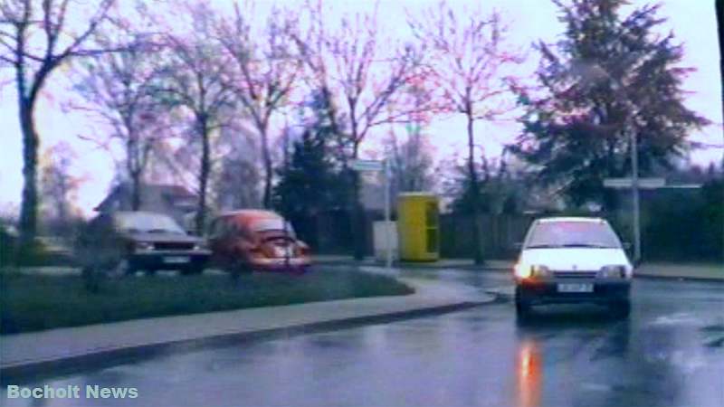 HISTORISCHES FOTO AUS BOCHOLT IM JAHR 1988 KREUZUNG HOHENZOLLERNSTRASSE BAERENDORFSTRASSE AM ALTEN WEHR