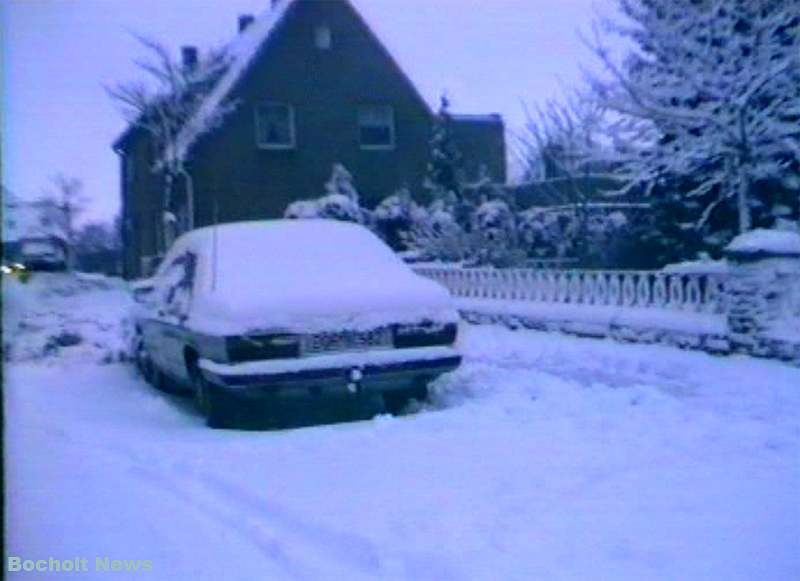 HISTORISCHES FOTO AUS BOCHOLT IM JAHR 1988 VICTORIASTRASSE IM WINTER ANSICHT 3