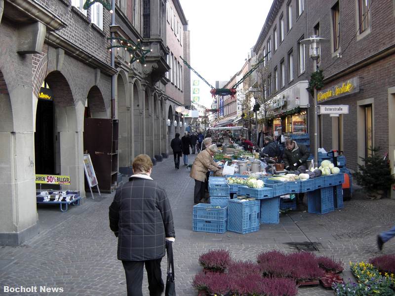 MARKT AUF DER OSTERSTRASSE IM JAHR 2000