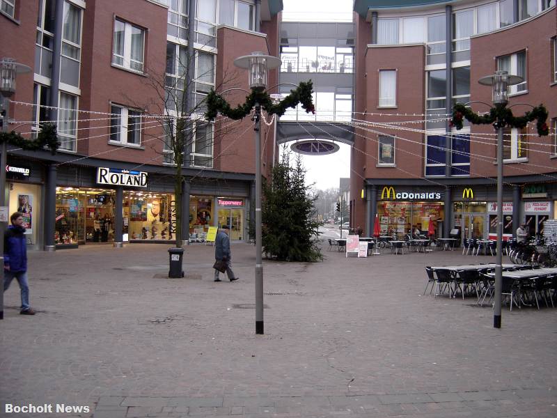 NEUTORPLATZ IM JAHR 2000