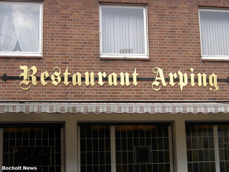 RESTAURANT ARPING GOLDENE SCHRIFT IM JAHR 2000