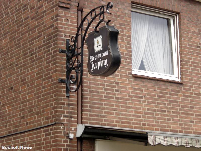 SCHILD RESTAURANT ARPING IM JAHR 2000