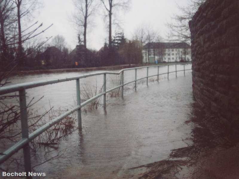 BOCHOLTER ANSICHTEN AUS DEN 80ER JAHREN FOTO 10 HOCHWASSER AN DER AA