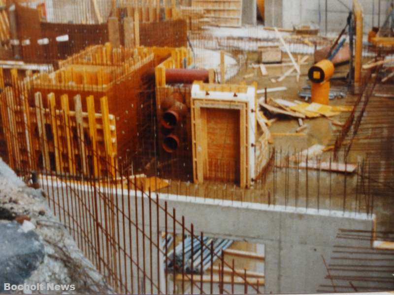 BOCHOLTER ANSICHTEN AUS DEN 80ER JAHREN FOTO 5 BAU DER TIEFGARAGE AM ZENTRALEN BUSSBAHNHOF