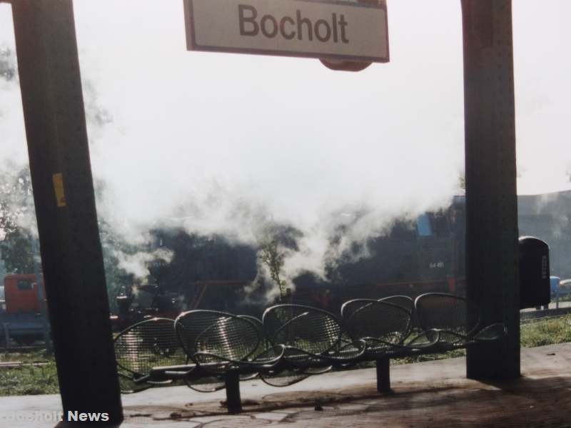 BOCHOLTER ANSICHTEN AUS DEN 80ER JAHREN FOTO 55 DAMPFLOCK AM BOCHOLTER BAHNHOF