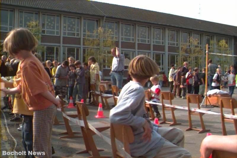 SCHULFEST DER JOSEFSCHULE IN BOCHOLT AUS DEM JAHRE 1998 FOTO 16