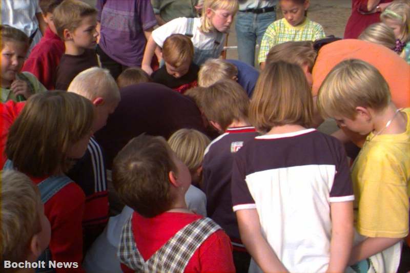 SCHULFEST DER JOSEFSCHULE IN BOCHOLT AUS DEM JAHRE 1998 FOTO 20