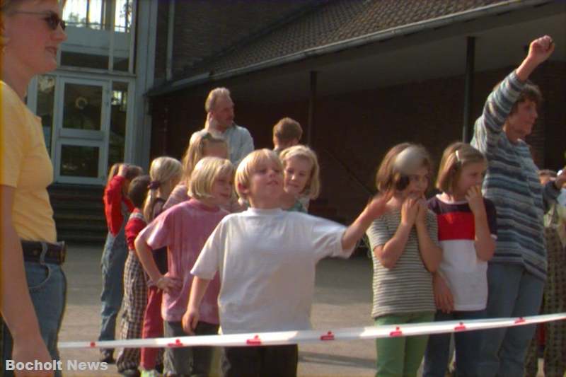 SCHULFEST DER JOSEFSCHULE IN BOCHOLT AUS DEM JAHRE 1998 FOTO 26