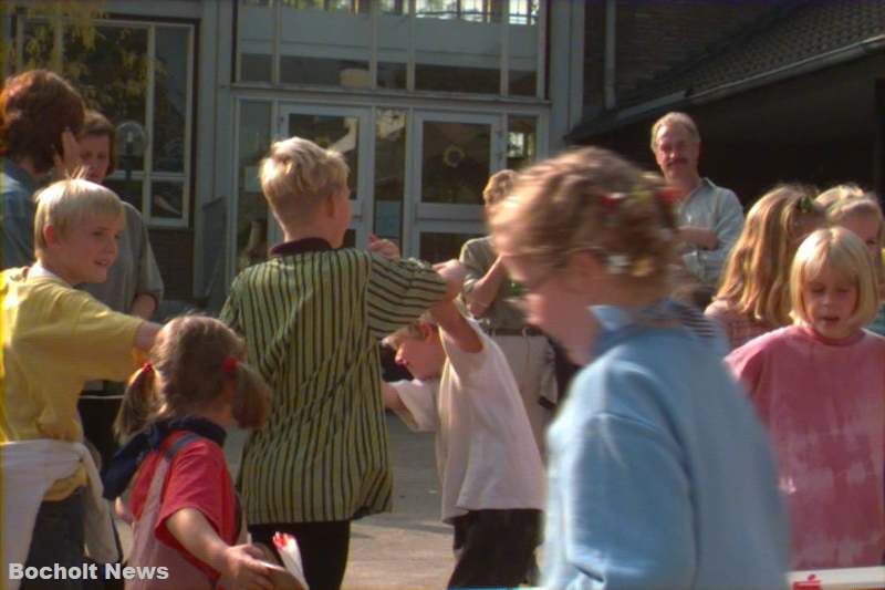 SCHULFEST DER JOSEFSCHULE IN BOCHOLT AUS DEM JAHRE 1998 FOTO 28