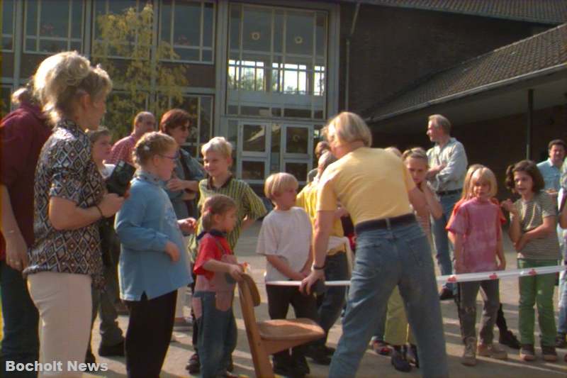 SCHULFEST DER JOSEFSCHULE IN BOCHOLT AUS DEM JAHRE 1998 FOTO 29