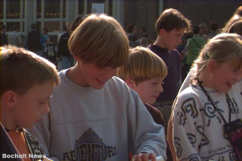 SCHULFEST DER JOSEFSCHULE IN BOCHOLT AUS DEM JAHRE 1998 FOTO 9