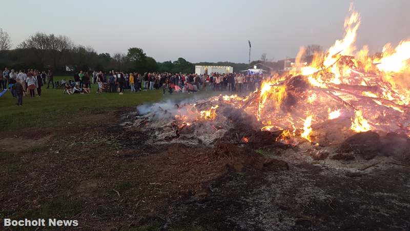 OSTERFEUER BOCHOLT HOF SLUETTER 2019 FOTO 15