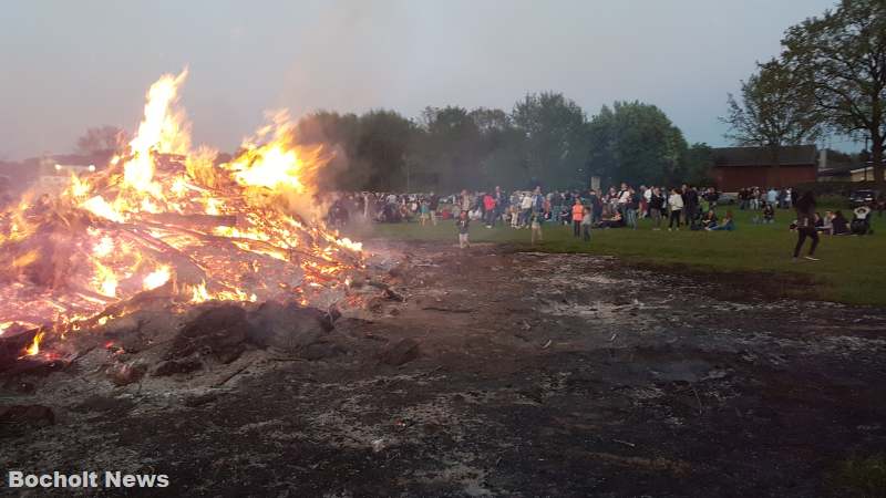 OSTERFEUER BOCHOLT HOF SLUETTER 2019 FOTO 16