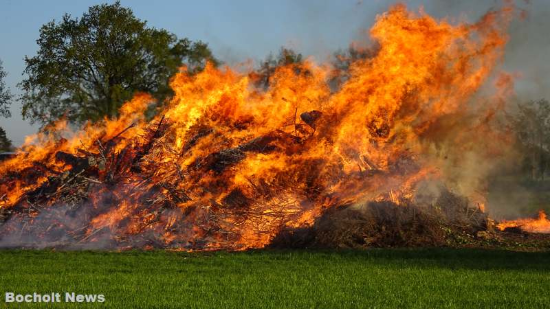 OSTERFEUER BOCHOLT HOF SLUETTER 2019 FOTO 23