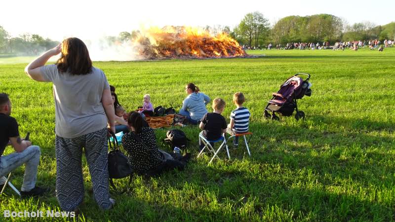 OSTERFEUER BOCHOLT HOF SLUETTER 2019 FOTO 35