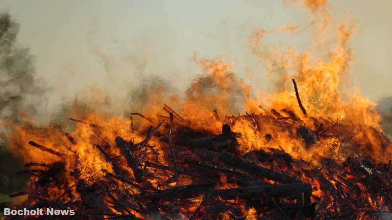 OSTERFEUER BOCHOLT HOF SLUETTER 2019 FOTO 43