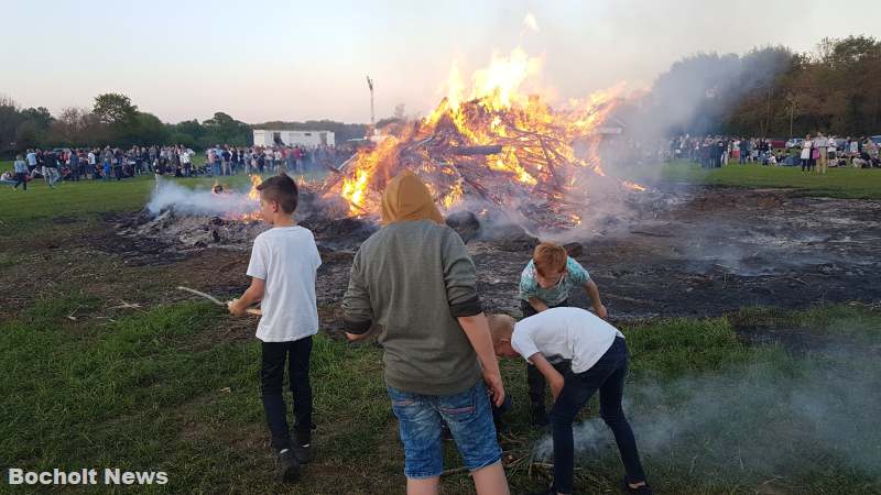 OSTERFEUER BOCHOLT HOF SLUETTER 2019 FOTO 7