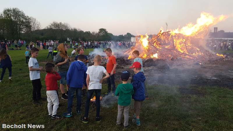 OSTERFEUER BOCHOLT HOF SLUETTER 2019 FOTO 9