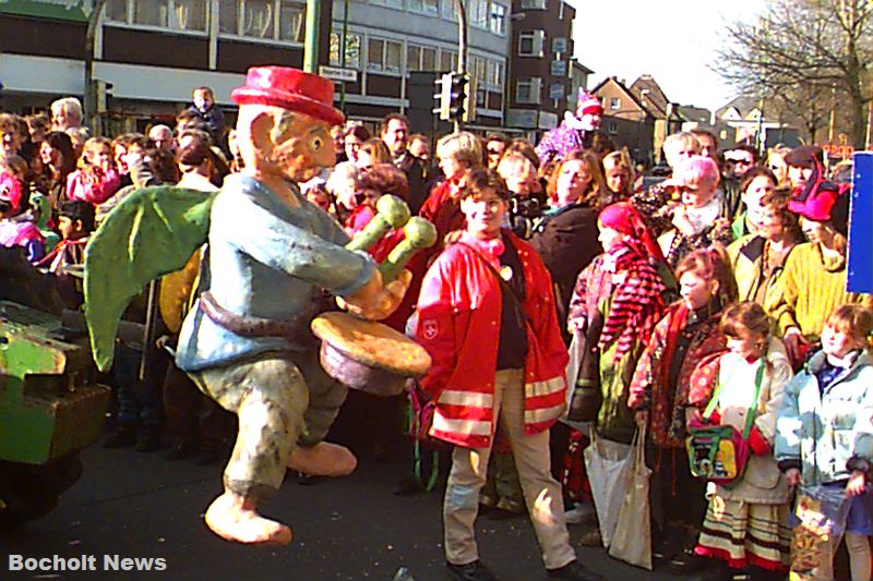 ROSENMONTAGSZUG BOCHOLT IM JAHR 1998 FOTO 2