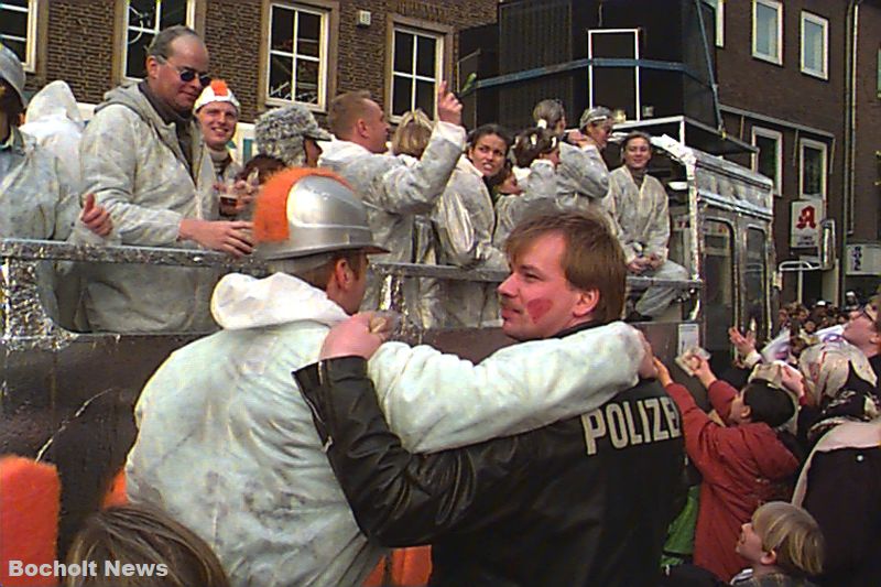 ROSENMONTAGSZUG BOCHOLT IM JAHR 1998 FOTO 38