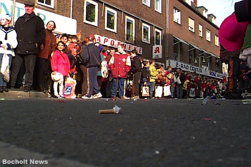 ROSENMONTAGSZUG BOCHOLT IM JAHR 1998 FOTO 89