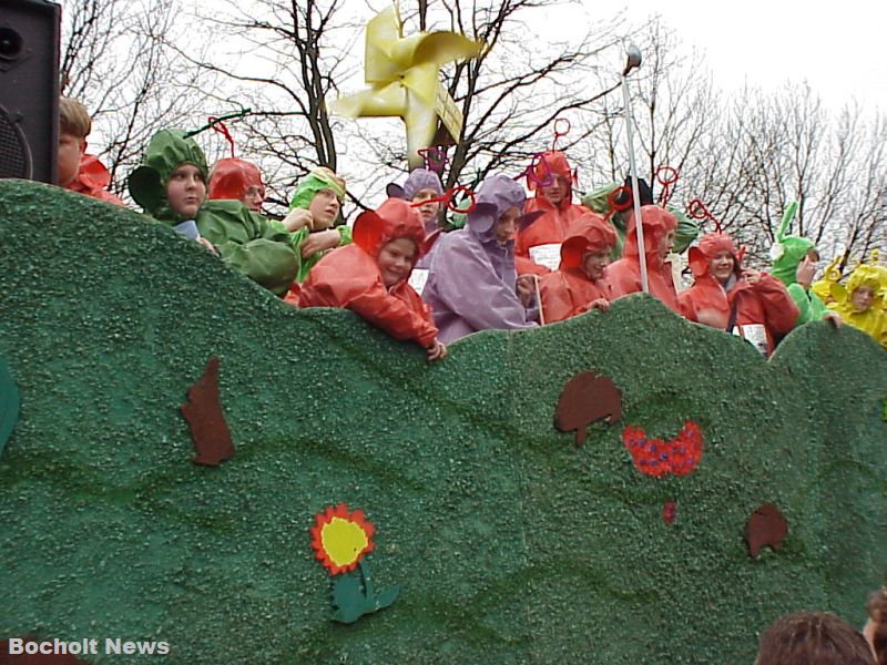 ROSENMONTAGSZUG BOCHOLT IM JAHR 2000 FOTO 12