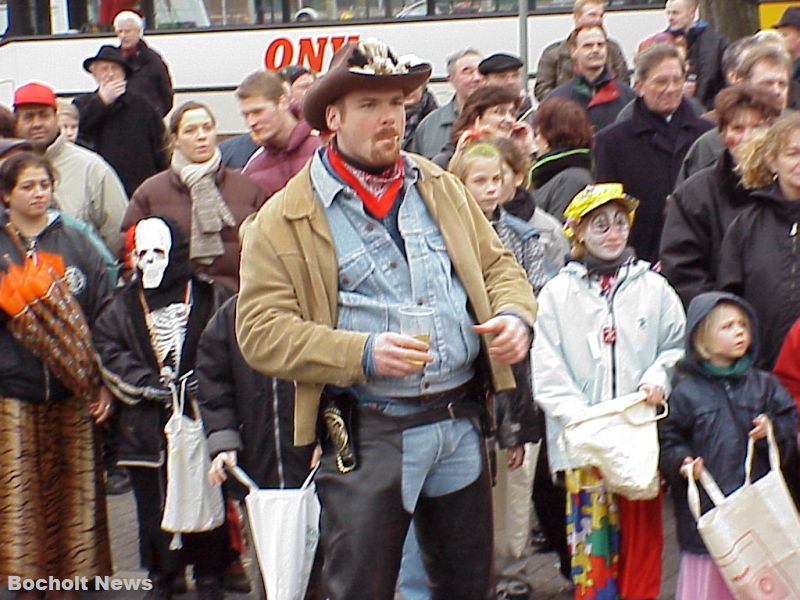 ROSENMONTAGSZUG BOCHOLT IM JAHR 2000 FOTO 13