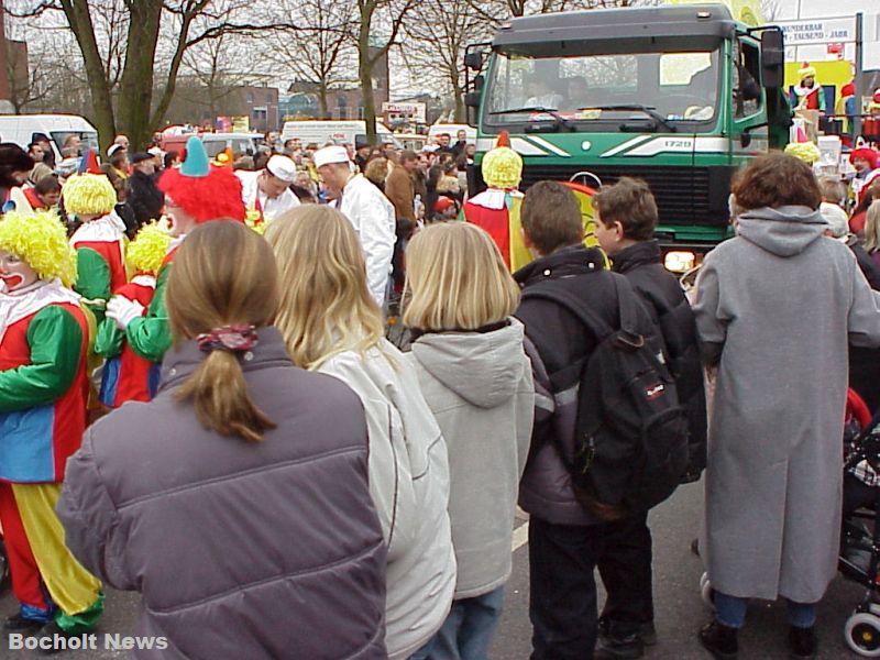 ROSENMONTAGSZUG BOCHOLT IM JAHR 2000 FOTO 21