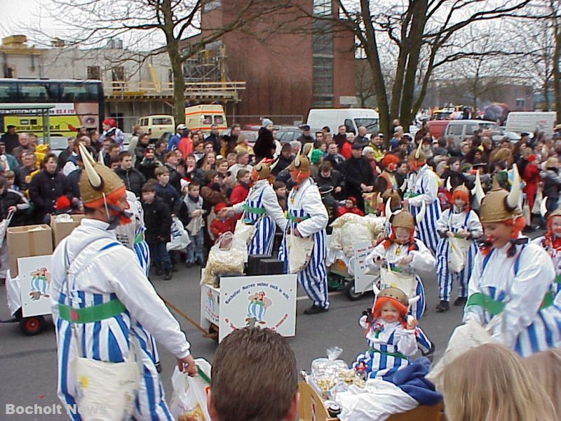 ROSENMONTAGSZUG BOCHOLT IM JAHR 2000 FOTO 3