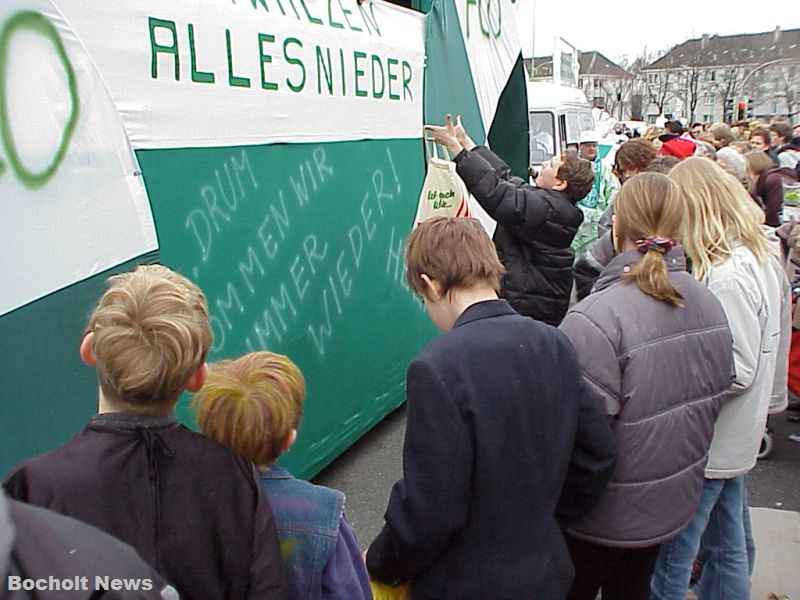 ROSENMONTAGSZUG BOCHOLT IM JAHR 2000 FOTO 39