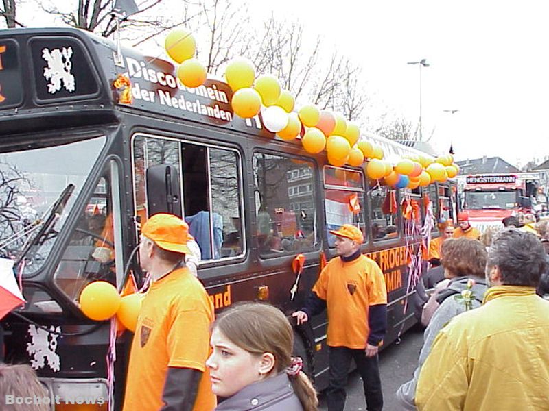 ROSENMONTAGSZUG BOCHOLT IM JAHR 2000 FOTO 78