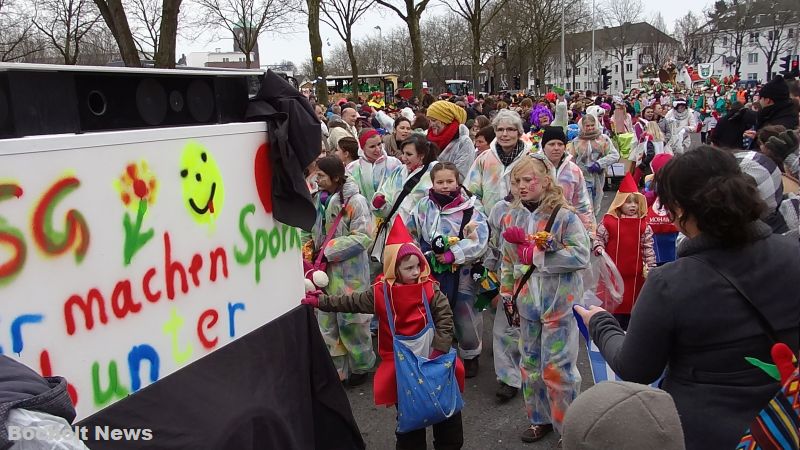 ROSENMONTAGSZUG BOCHOLT IM JAHR 2013 FOTO 28