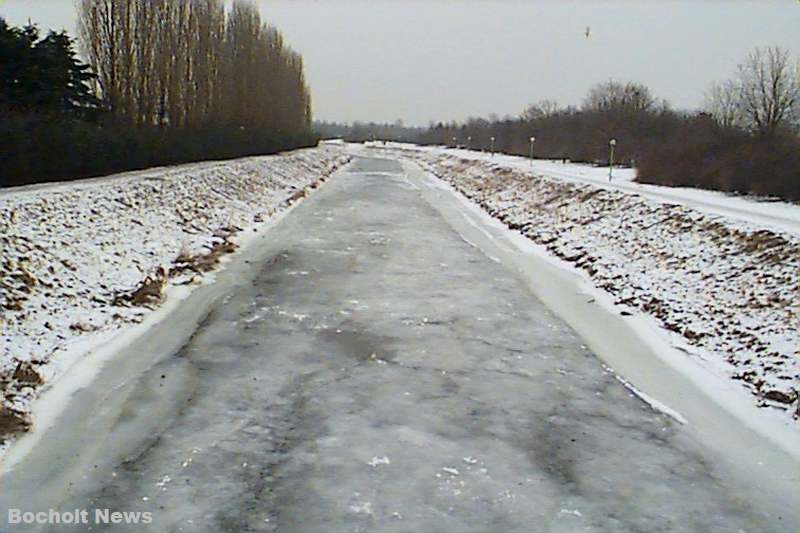 EXTREMER DAUERFROST IN BOCHOLT IM JANUAR 1997 FOTO 26