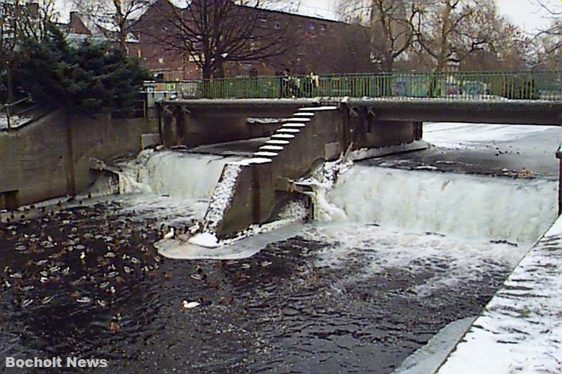 EXTREMER DAUERFROST IN BOCHOLT IM JANUAR 1997 FOTO 33